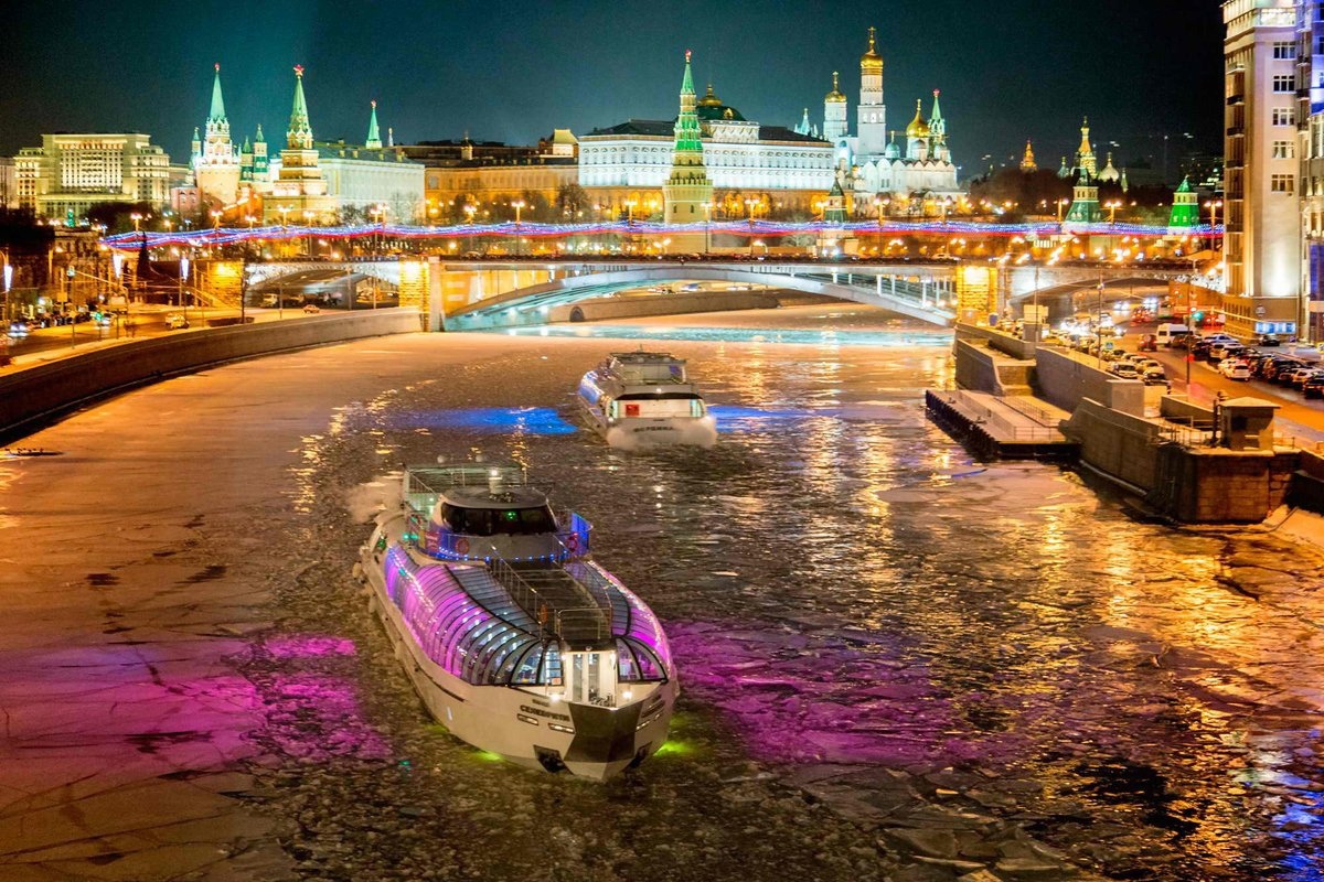 Свободное время. Прогулка на теплоходе. Вечерняя экскурсия