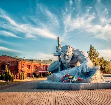 ЗНАКОМСТВО С БРЕСТОМ